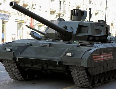 «Μια ανάσα» από το T-14 Armata η Ινδία: Εστειλε τον Α/ΓΕΣ να επιθεωρήσει το ρωσικό άρμα μάχης